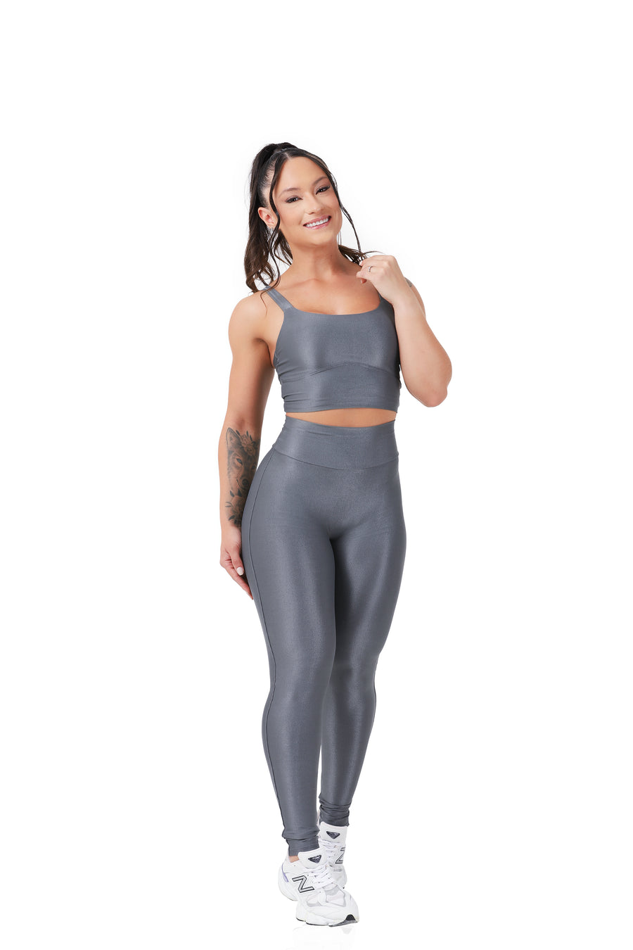 CONJUNTO LEONA